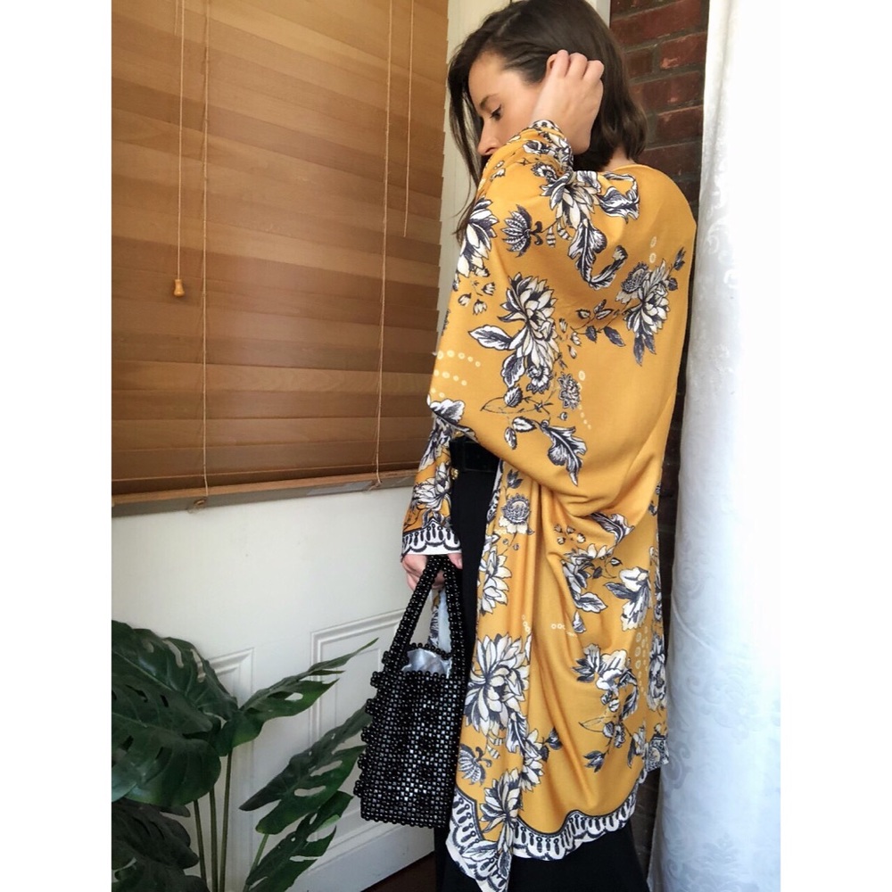 Last✨🆕Kaya Mustard Yellow Floral Kimono Cardigan - Picture 5 of 7